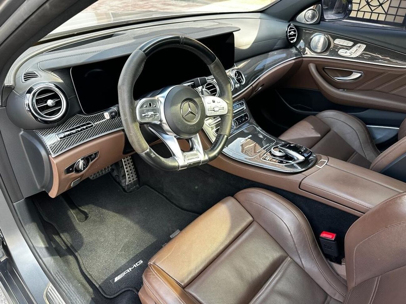 Mercedes-Benz E 63 AMG fully loaded