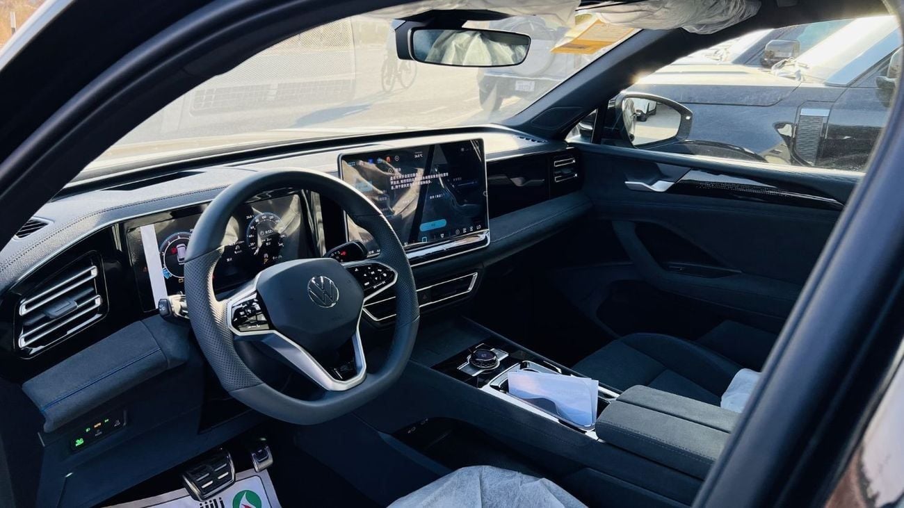 فولكس واجن تيجوان R-Line 2.0L