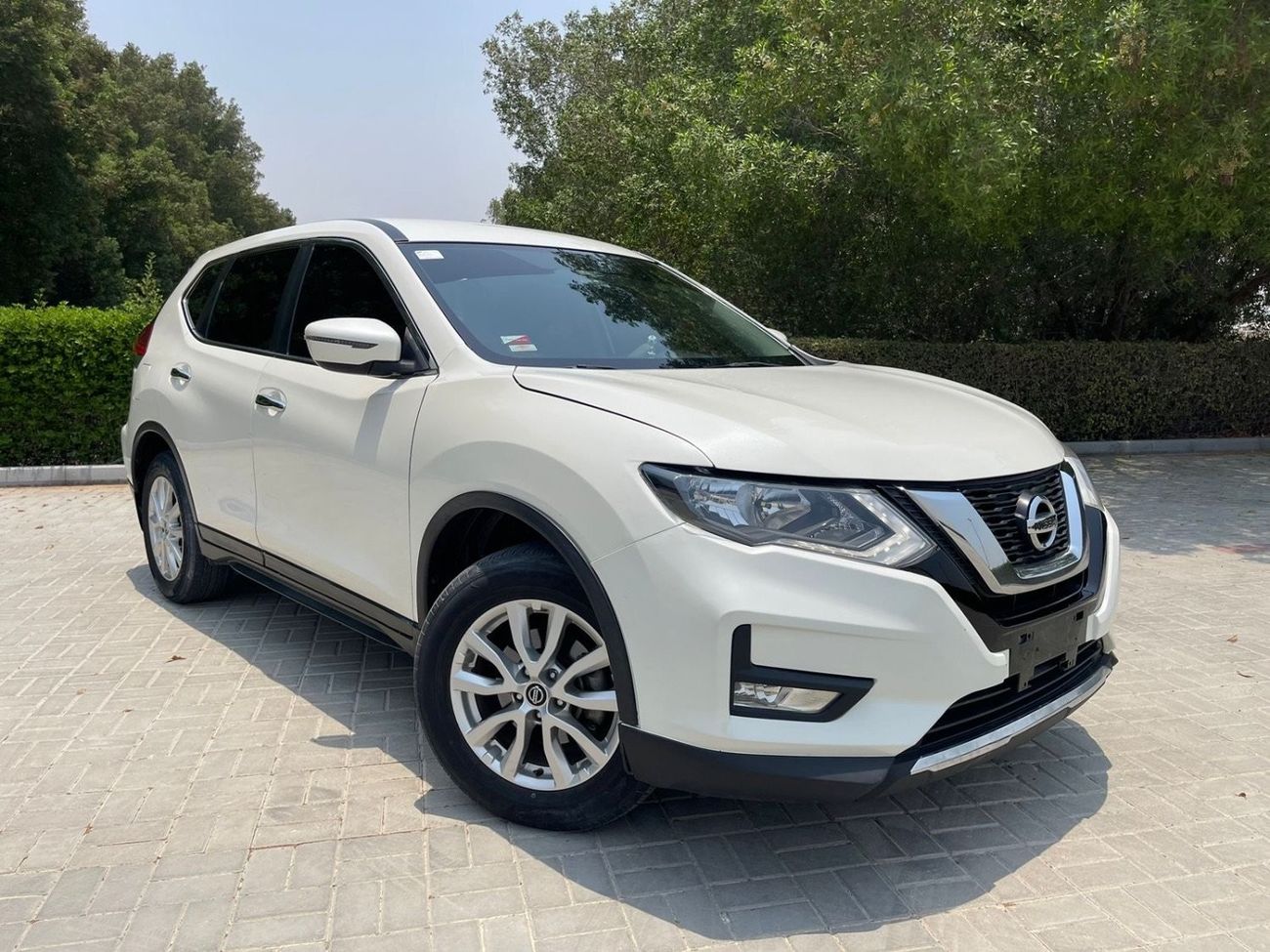 Nissan XTrail SV NISSAN X-TRAIL   MODEL 2019  V4    L2,5   Excellent Condition (GCC  _ SPEC) - VERY GOOD CONDITION