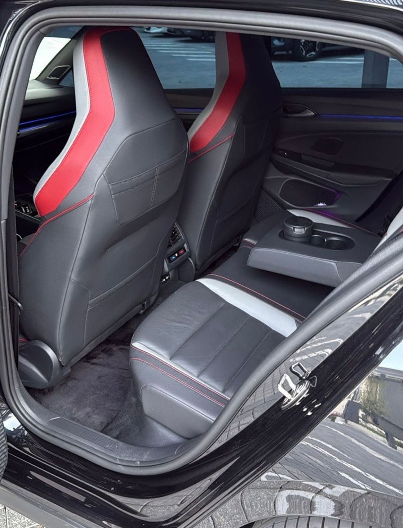 فولكس واجن جولف GTI