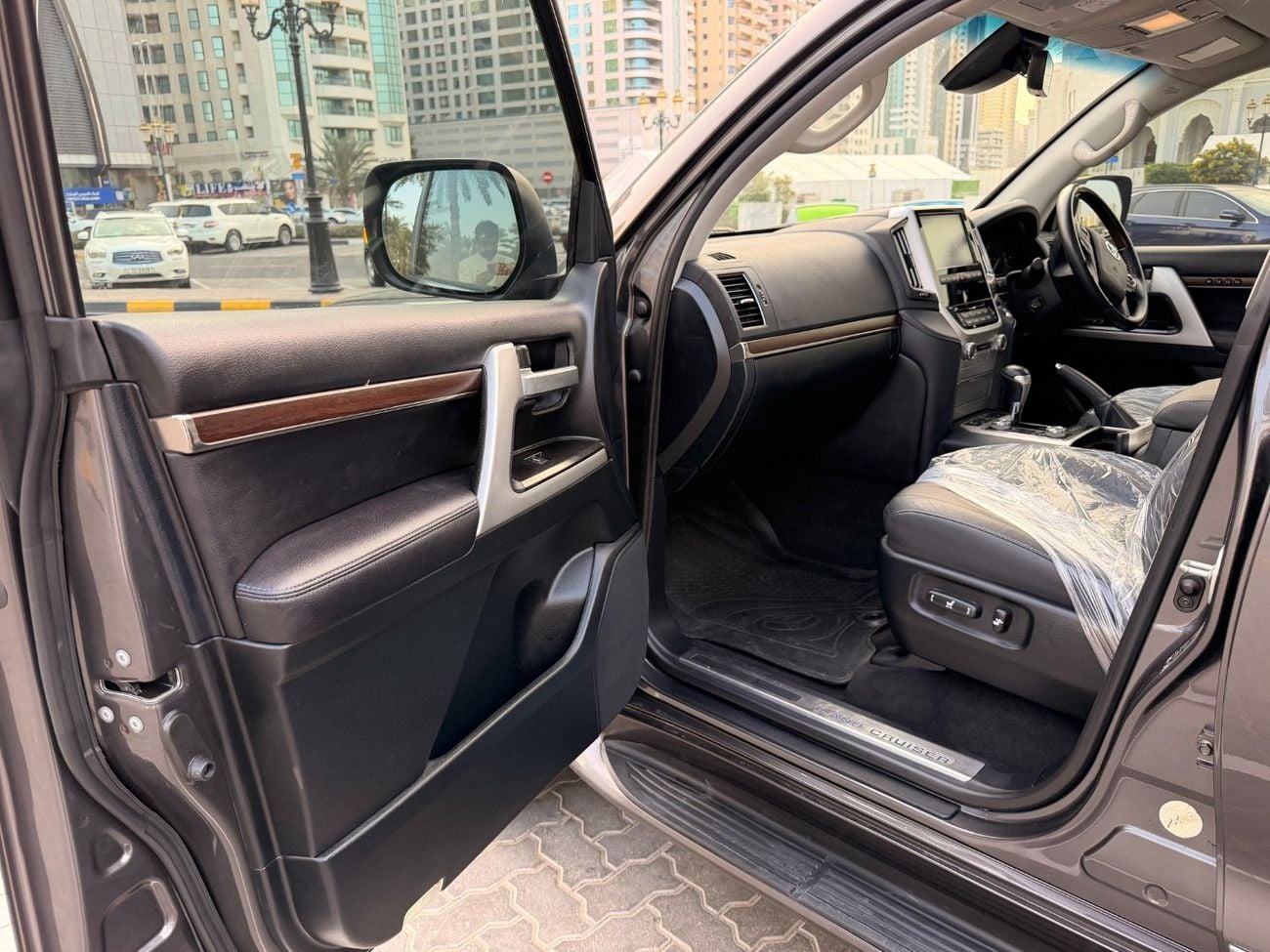 Toyota Land Cruiser Sahara Full Option Exported from Australia