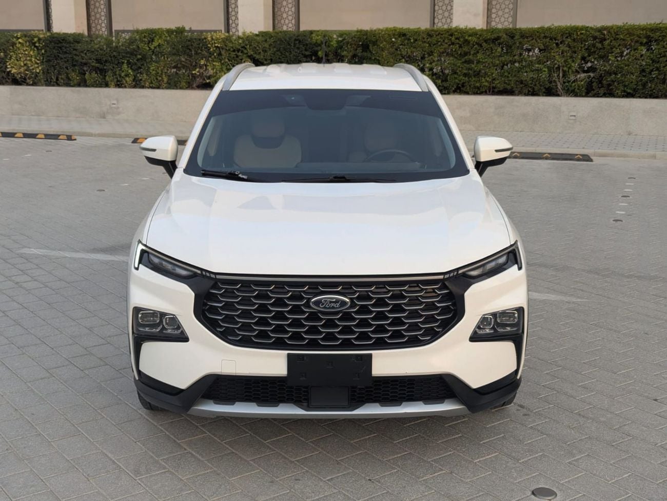 فورد تيريتوري TITANIUM