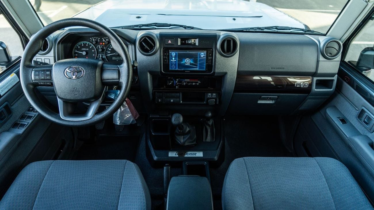 Toyota Land Cruiser 70 LC 76 | 4.0L | V6 | M/T | 2025