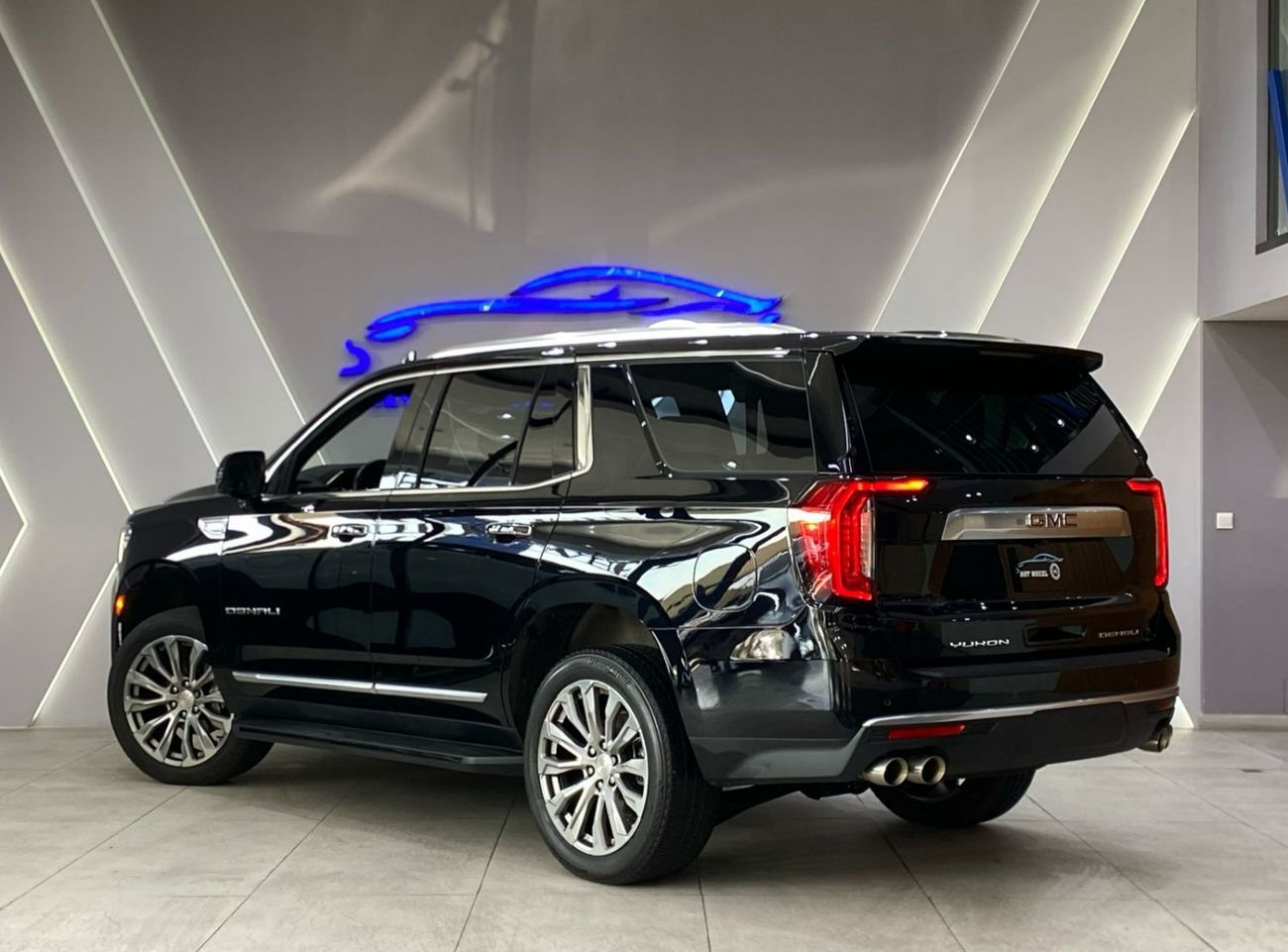 GMC Yukon Denali 6.2L (8 Seater) - 2021