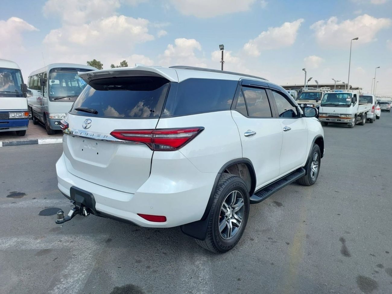 Toyota Fortuner TOYOTA FORTUNER RIGHT HAND DRIVE 2022 MODEL 2.8 L DIESEL AUTOMATIC 8SEATER(PM16653)