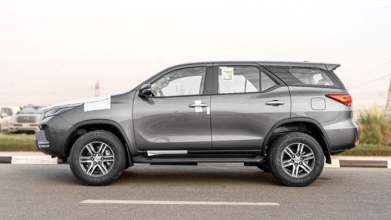 تويوتا فورتونر EXR 2026 Totota Fortuner GX 2.7L AT Petrol (Gray-Tan) RWD
