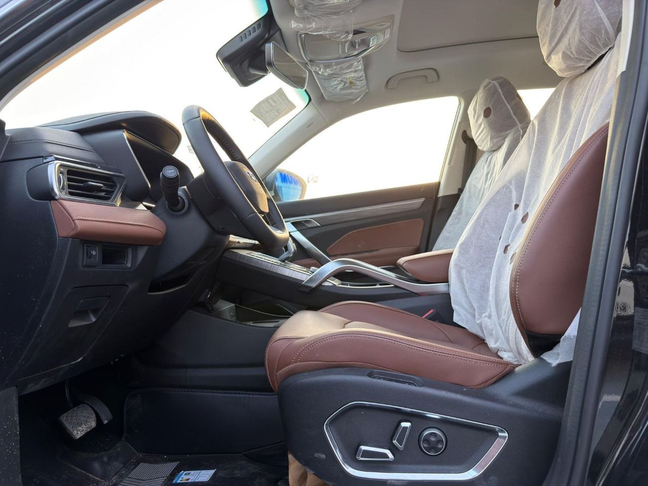 Geely Azkarra LUXURY GL 1.5L Petrol 2023 Export Price @ 53,500 AED