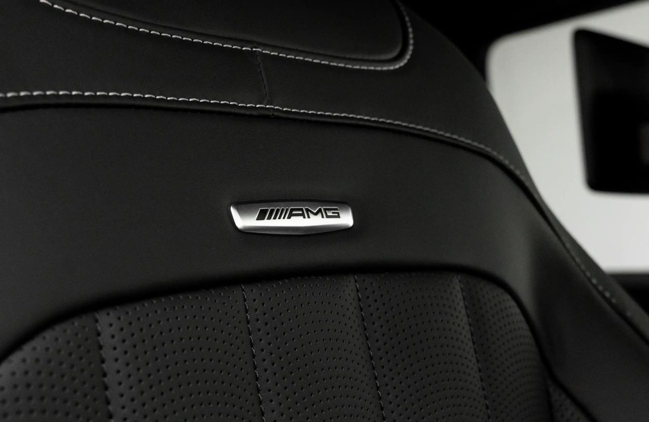 Mercedes-Benz G 63 AMG 4.0L V8 Twin-Turbocharged Engine + eMotor