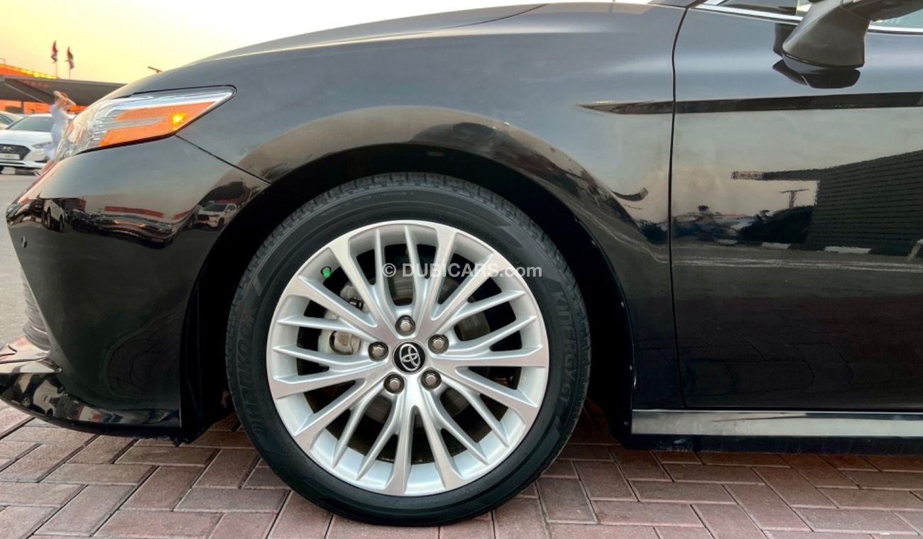 Toyota Camry XLE Full Option