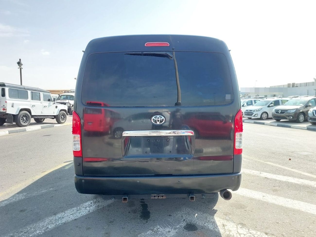 Toyota Hiace TOYOTA HIACE COMMUTER VAN RHD 2013 MODEL 2.7 L PETROL AUTOMATIC(PM17032)