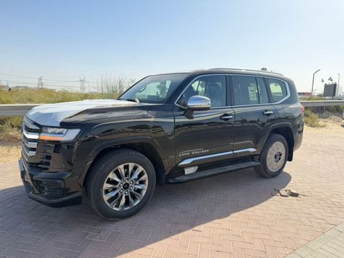 Toyota Land Cruiser Toyota Land Cruiser VXR 3.5 2026 Full option Oman