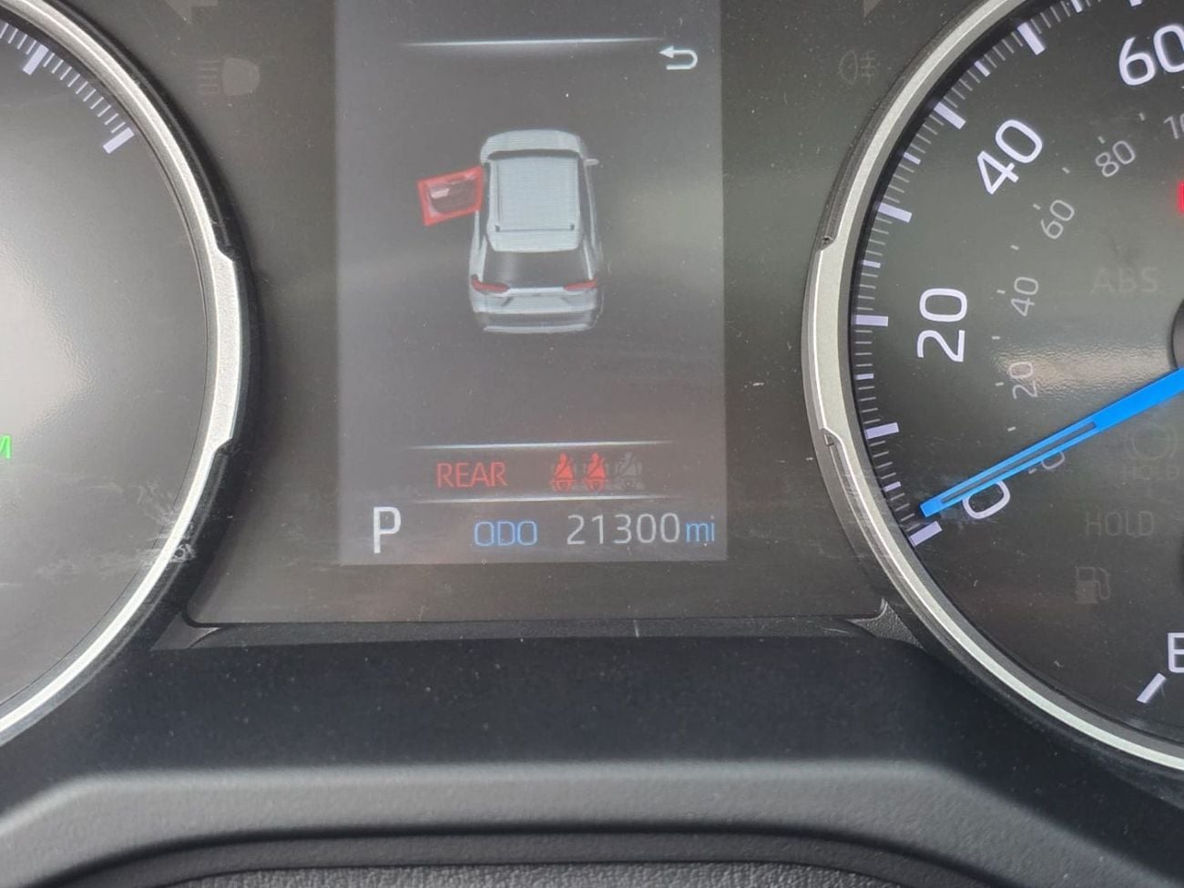 تويوتا راف ٤ 2.5L XLE Hybrid
