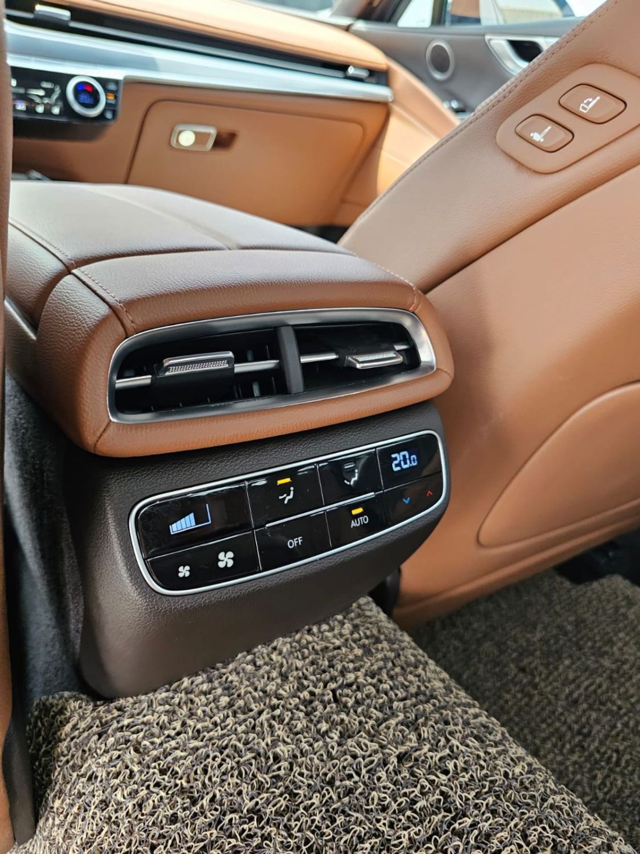 جينيسس G80 Prestige 2.5L AWD