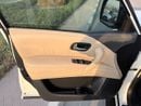 Nissan Armada SL Nissan Armada SV 2022