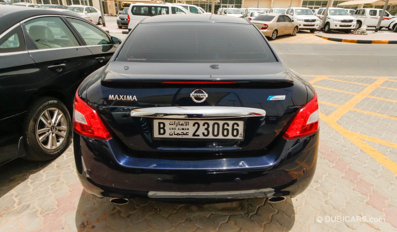 Nissan Maxima