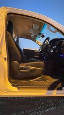 Toyota Hilux DIESEL 2.8 LITER  ,RIGHT HAND DRIVE ,AUTOMATIC GEAR