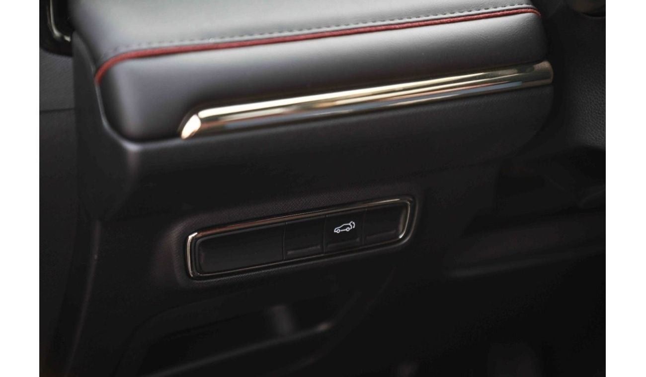 GAC M8 2025 GAC Trumpchi M8 2.0 GX Master - Gold inside Black | Export Only