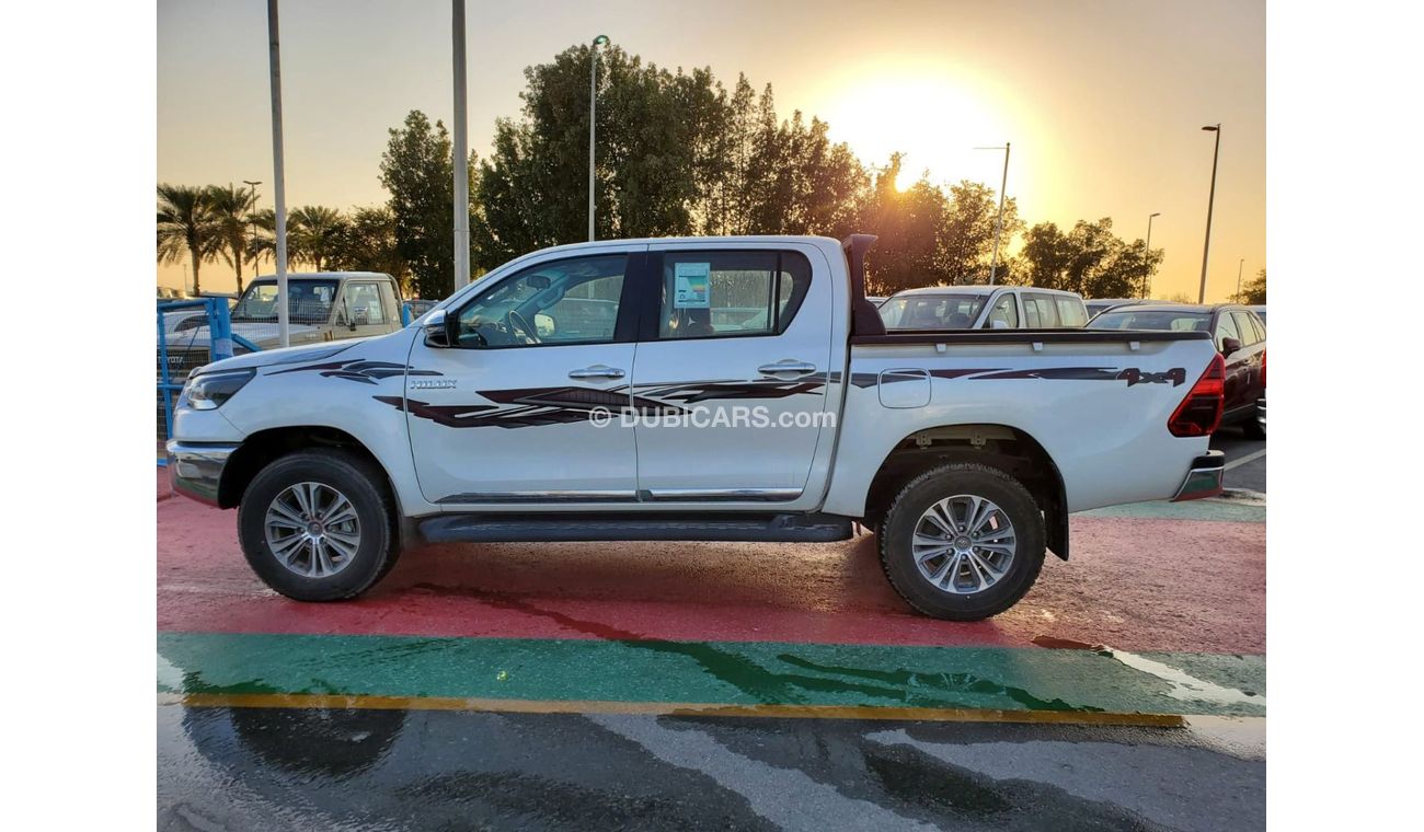Toyota Hilux Toyota Hilux 2021 model M/T White/Red 2.7L Petrol With Push Start