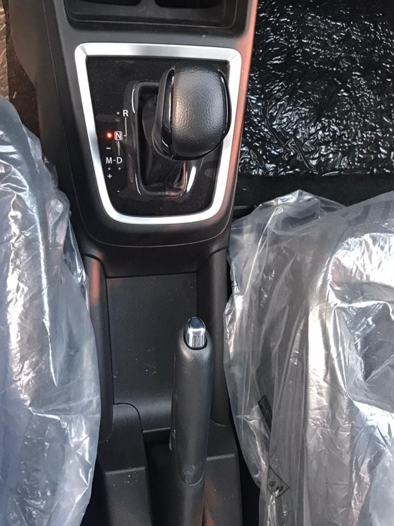 Suzuki Swift Suzuki Swift 1.2 engine white color interior black