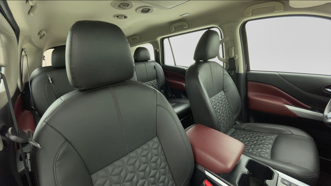 نيسان إكستيرا PLATINUM 2.5 | بدون دفعة مقدمة | اختبار القيادة في المنزل