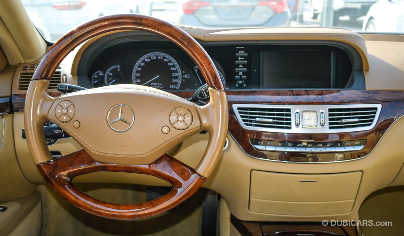 Mercedes-Benz S 550