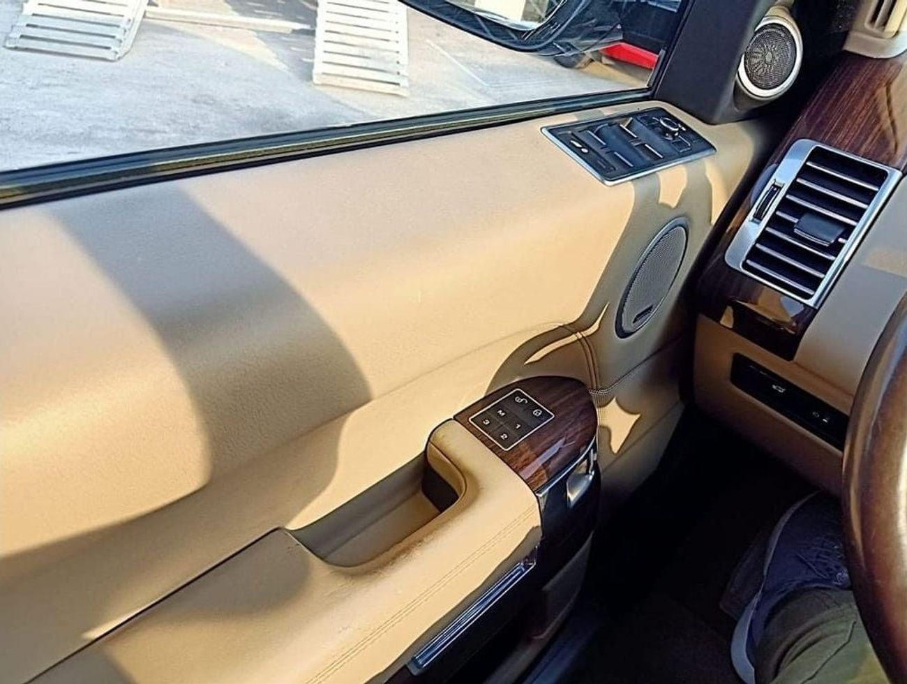 Land Rover Range Rover Autobiography 5.0 L A/T 2015 MODEL BLACK COLOR USED AS SEEN