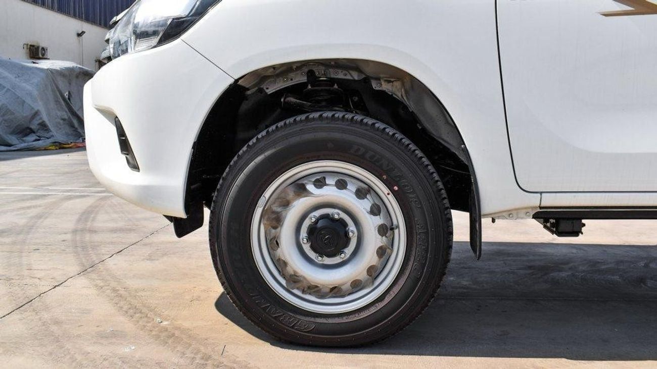 Toyota Hilux Toyota Hilux 2.4L 4x4 Manual Transmission Diesel