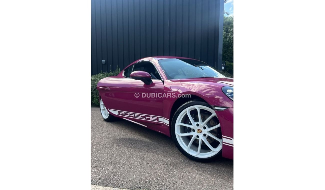 بورش كايمان 718 Porsche 718 Cayman Right Hand Drive