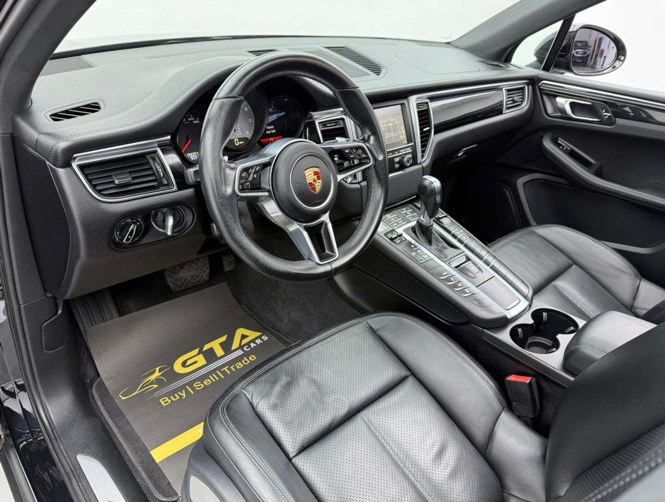 Porsche Macan S 3.0L (340 HP) 2015 Porsche Macan S, Full Porsche Service History, Fully Loaded, Excellent Conditio