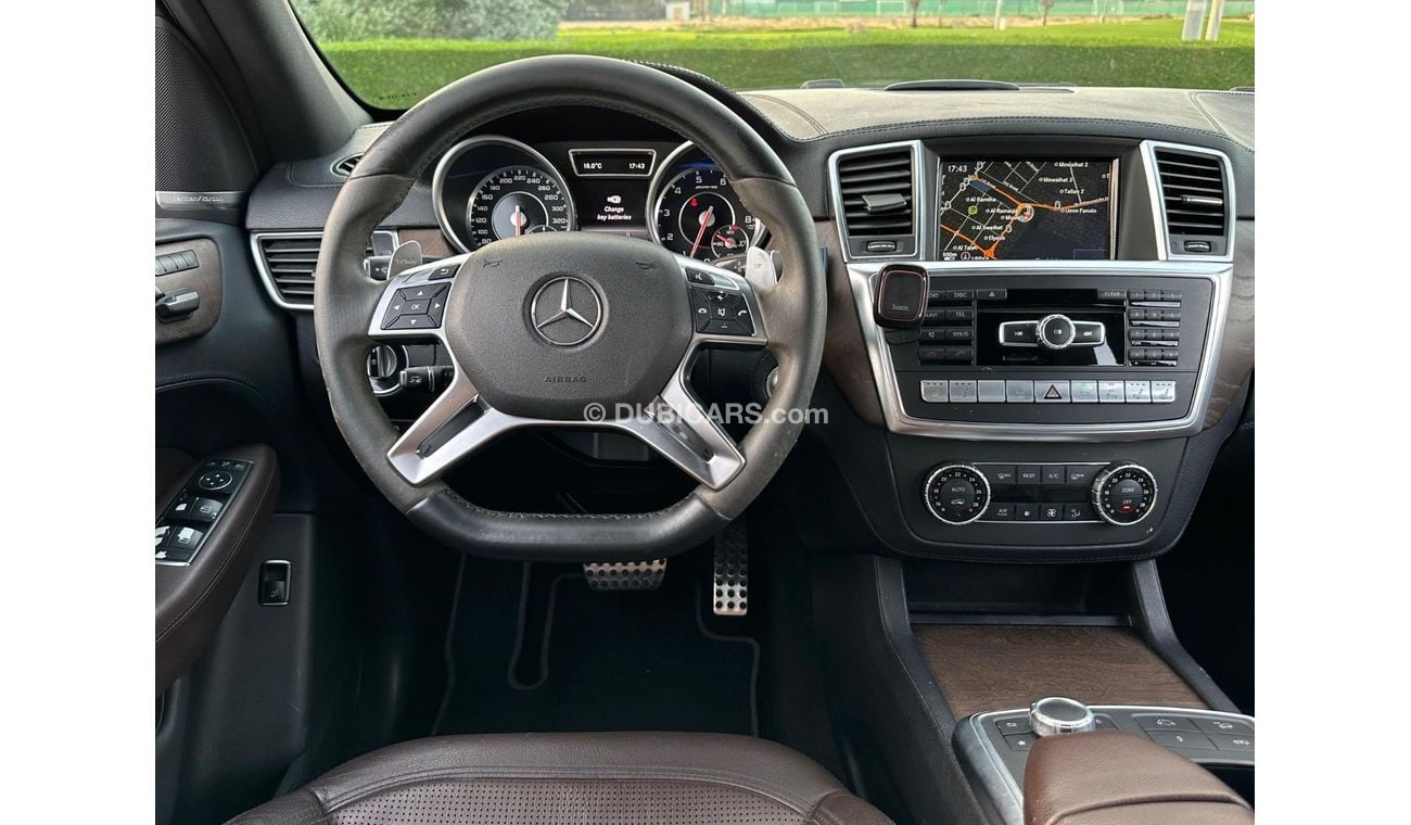 Mercedes-Benz ML 63 AMG Std Mercedes ML-63 AMG 2015 GCC V8 Perfect Condition - Full OPtion