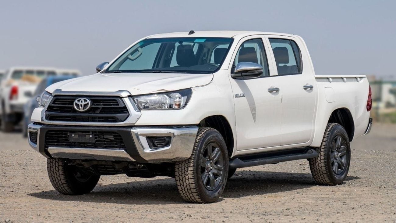 Toyota Hilux GLX DC 2.7P AT  mid option 4X4 MY2025 – WHITE