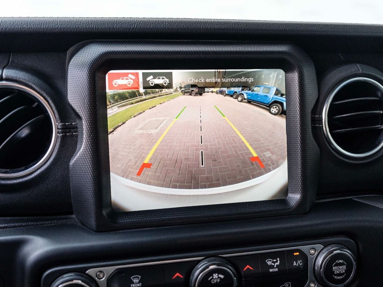 Jeep Wrangler Sport 3.6L A/T (5 Seater)