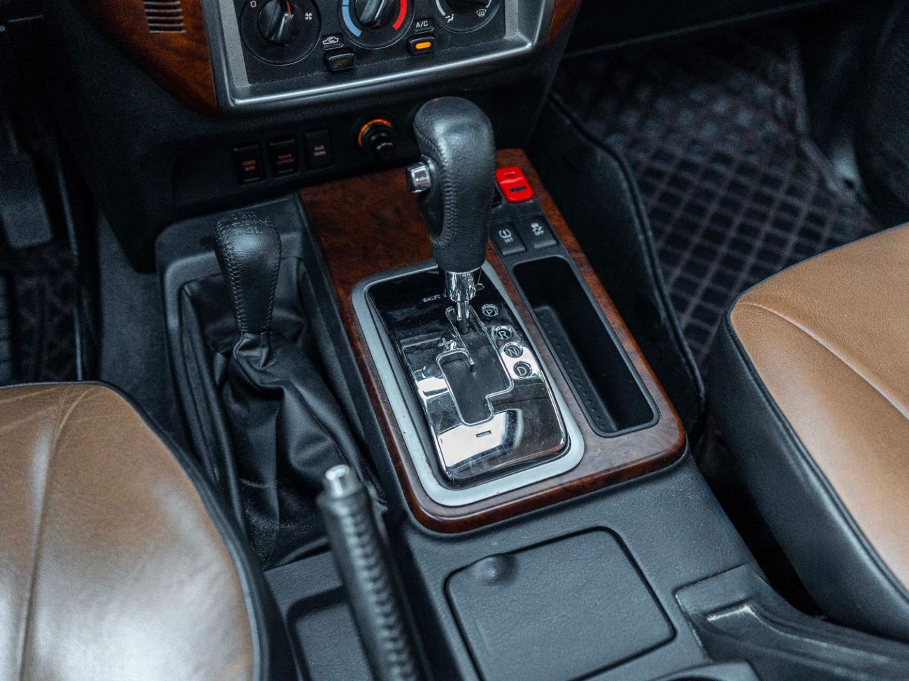 Nissan Patrol Safari Falcon Edition