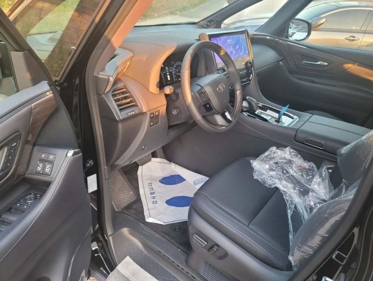 تويوتا ألفارد 2.5 Petrol / HYBRID / Model 2024