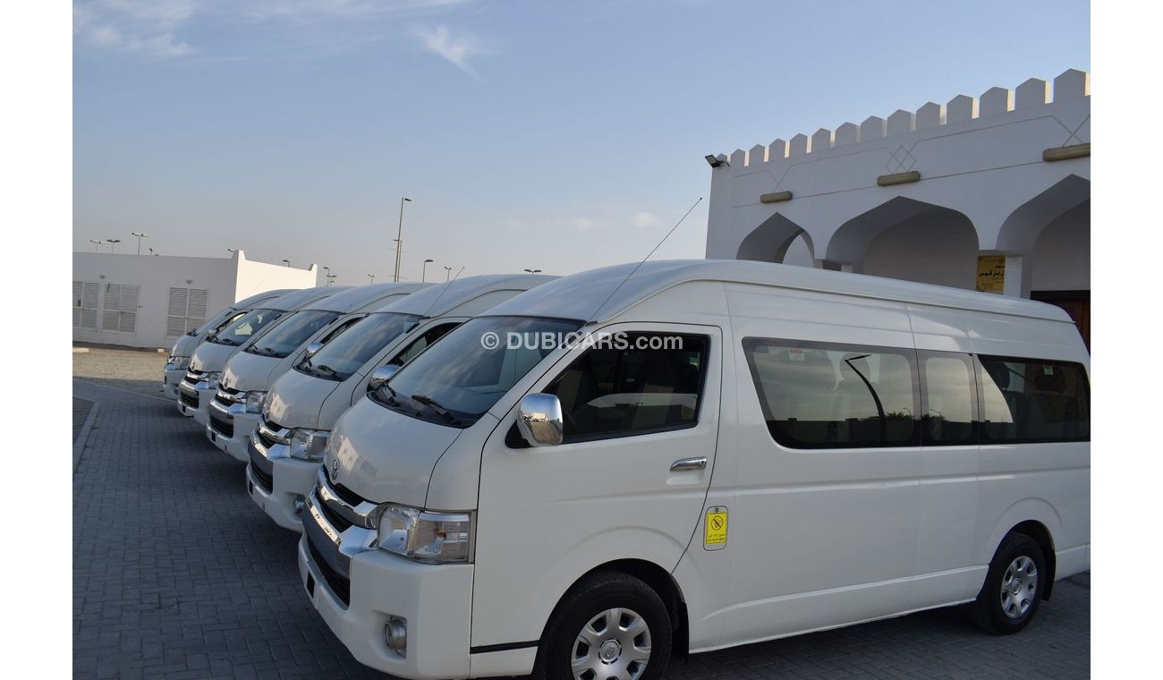 Toyota Hiace Commuter GLX High Roof Toyota Hiace Highroof GL, Model:2017.Excellent condition