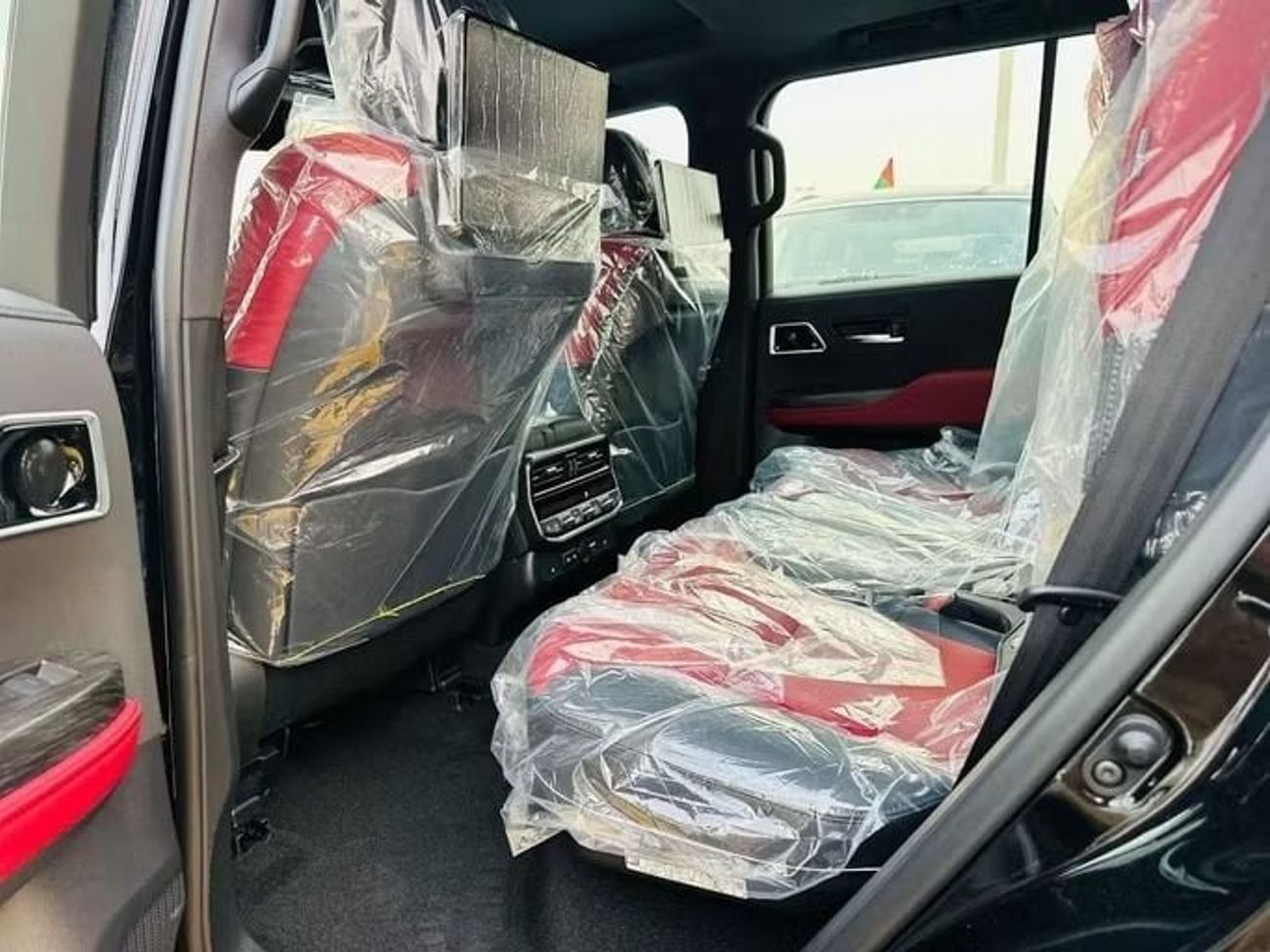 تويوتا لاند كروزر Toyota landcruise 2026Model Twin turbo 3.5L VXR V6 Colour Black Interior Red push start Transmission