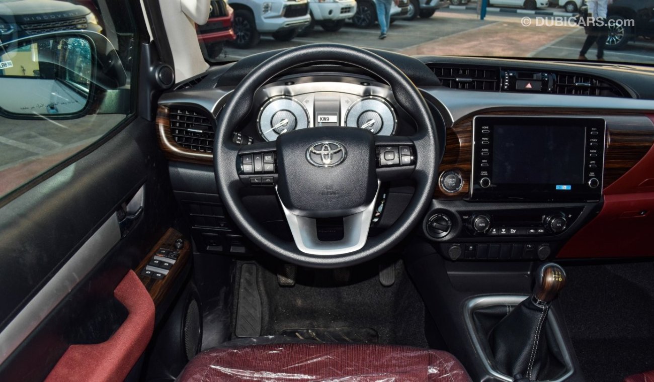 Toyota Hilux 2.7L Full Options