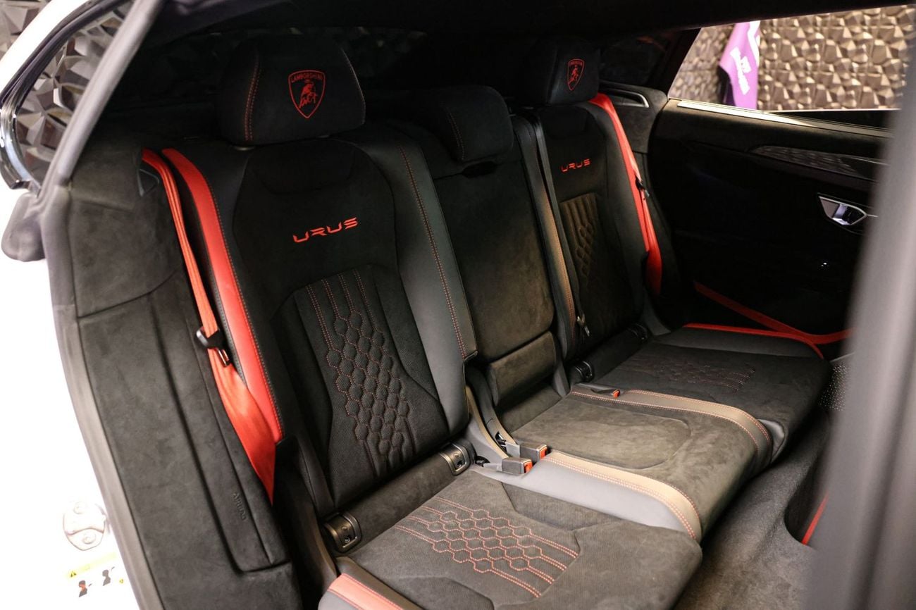 لامبورغيني اوروس PERFORMANTE