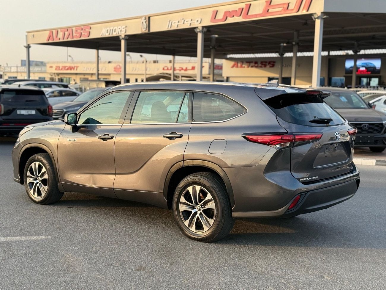 تويوتا هايلاندر GLE 2.5L