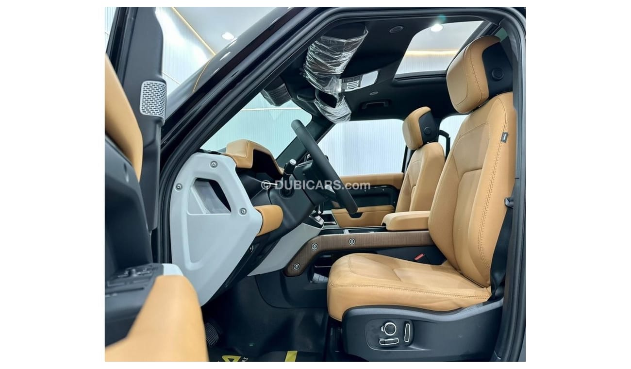 Land Rover Defender 2023 Land Rover Defender 130 P400 HSE, 5 Years Warranty + 5 Years Service Package, Low KMS, GCC