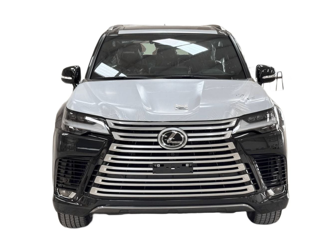 لكزس LX 500 Urban ECTAI0029 – 2026 Lexus LX500 3.3L Diesel Auto Urban - 3.3L Diesel Auto – Black with Red Interior