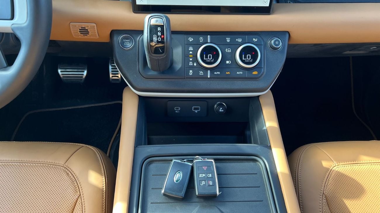 Land Rover Defender P400 110 X-Dynamic HSE 3.0L (5 Seater)