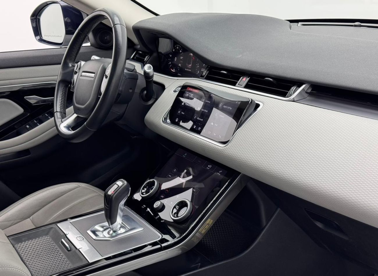 Land Rover Range Rover Evoque P200 S 2.0L 2020 Range Rover Evoque P200 S, Full Service History, 1 Year Warranty, GCC