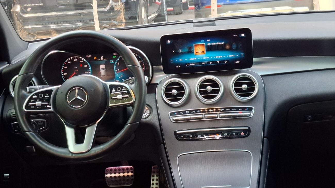 Mercedes Benz GLC 300 AMG
