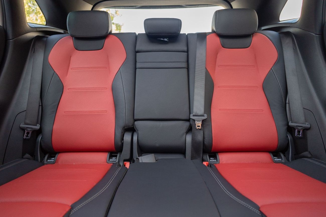 Mercedes-Benz GLA 200 Premium 1.4L