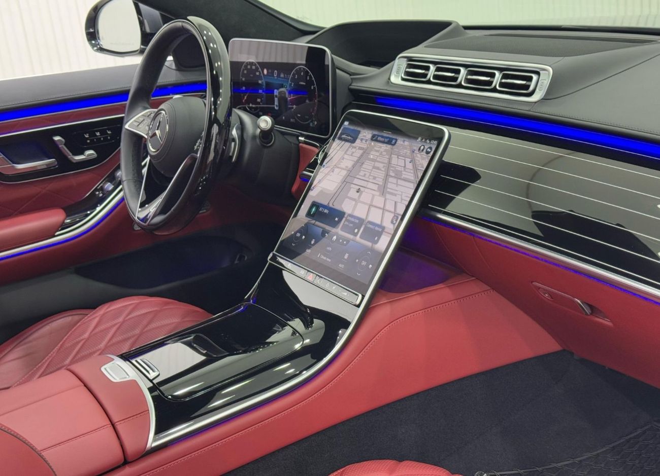 Mercedes-Benz S 500 4MATIC 3.0L 2023 Mercedes Benz S500 4MATIC, July 2028 Mercedes Warranty, Fully Loaded, Very Low Kms,