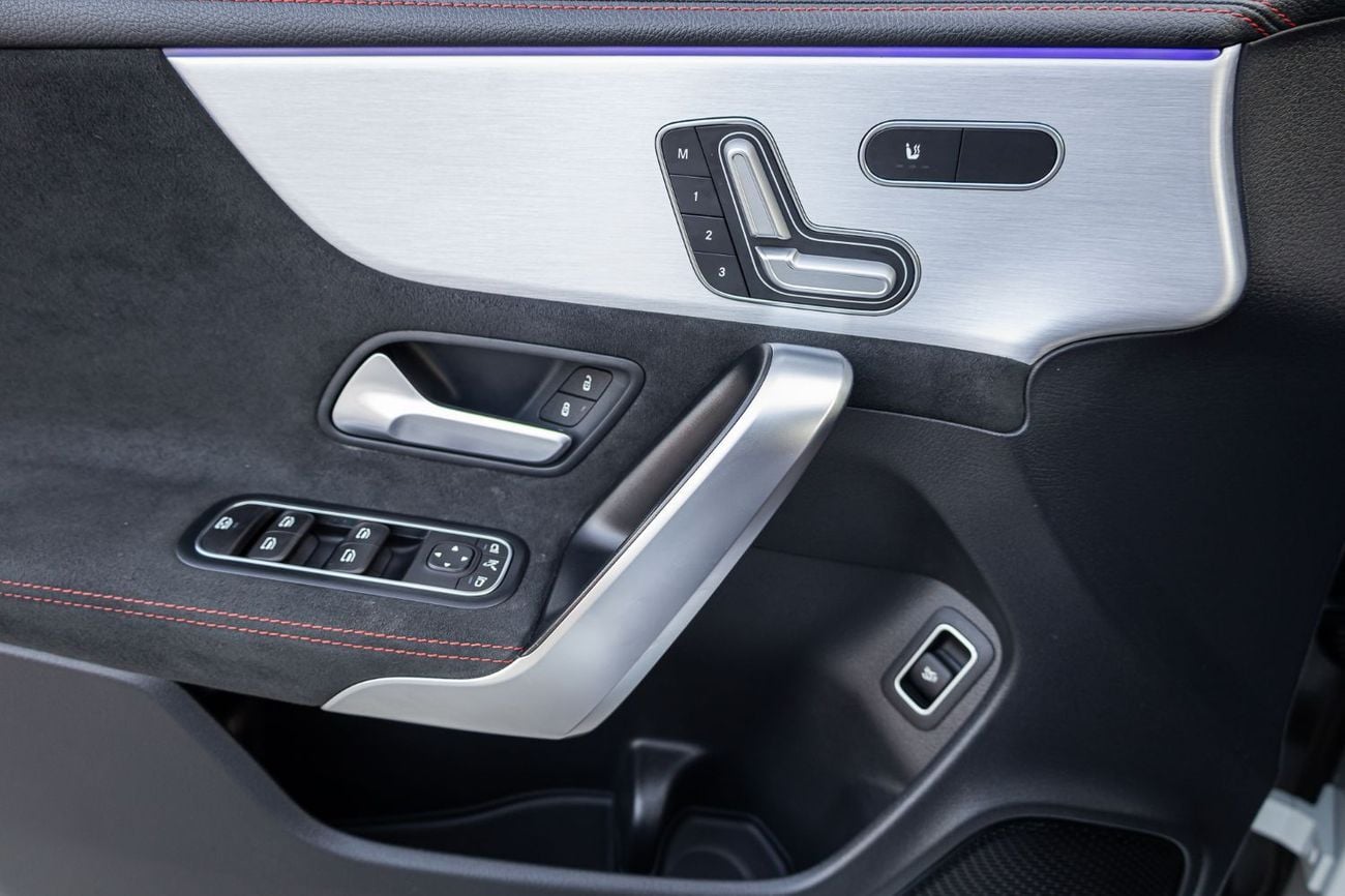 مرسيدس بنز CLA 35 AMG Premium 2.0L