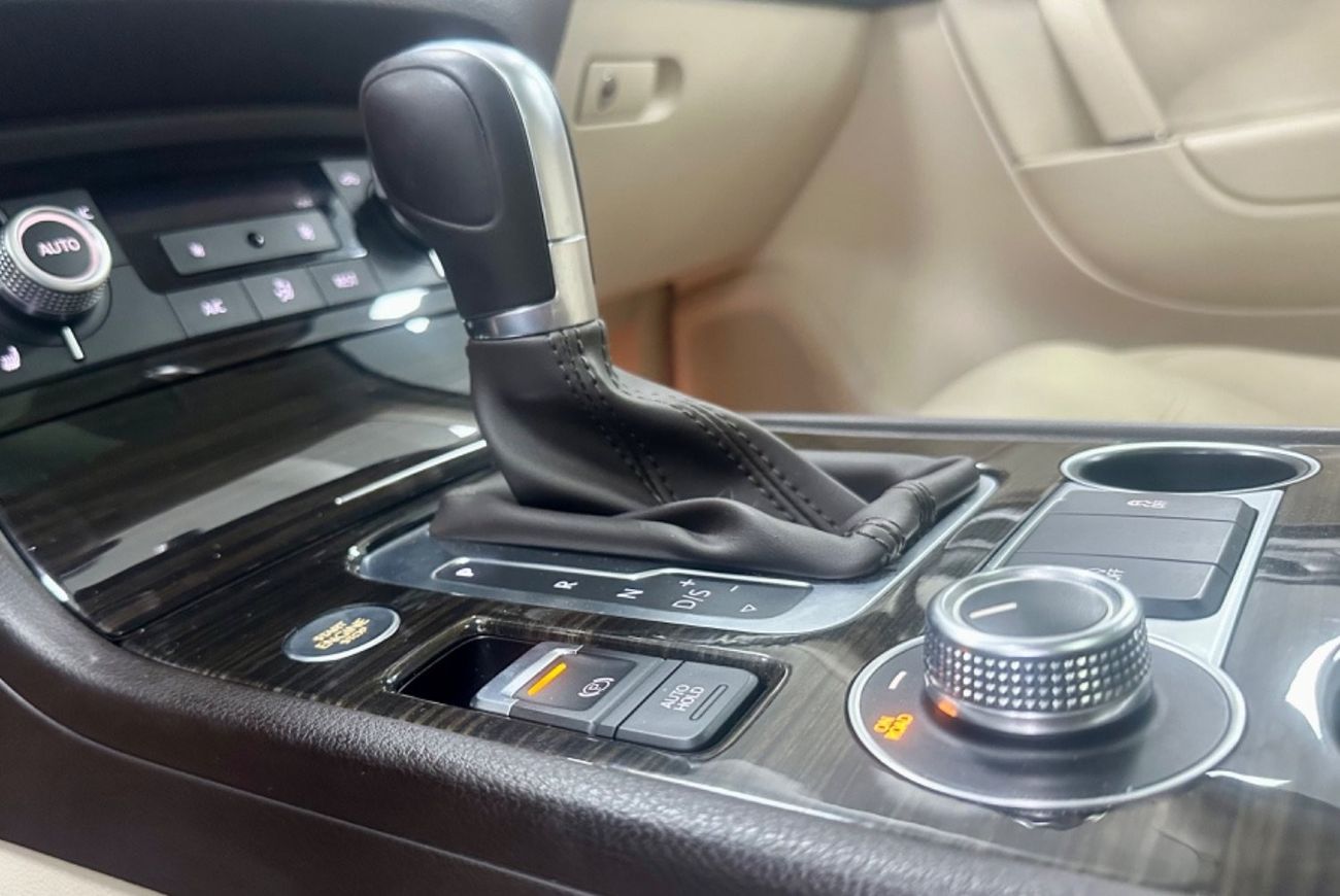 Volkswagen Touareg Sport