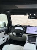 روكس 01 روكس 01 اسود من الخارج ابيض من الداخل ضمان evs