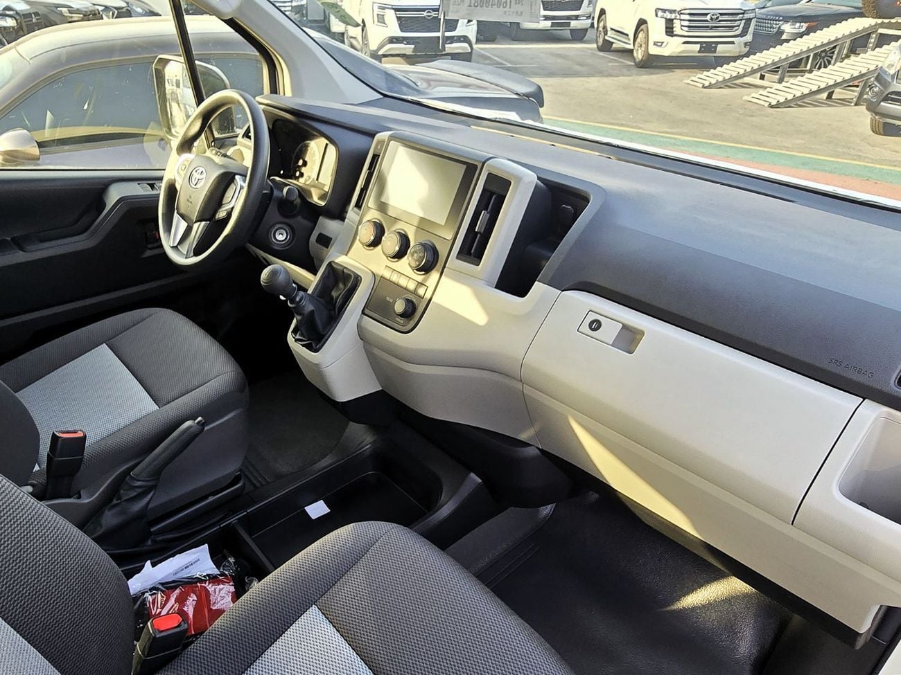 تويوتا هاياس GL Toyota Hiace High Roof Black Bump 3.5l M/T White color With MoonRoof 2026